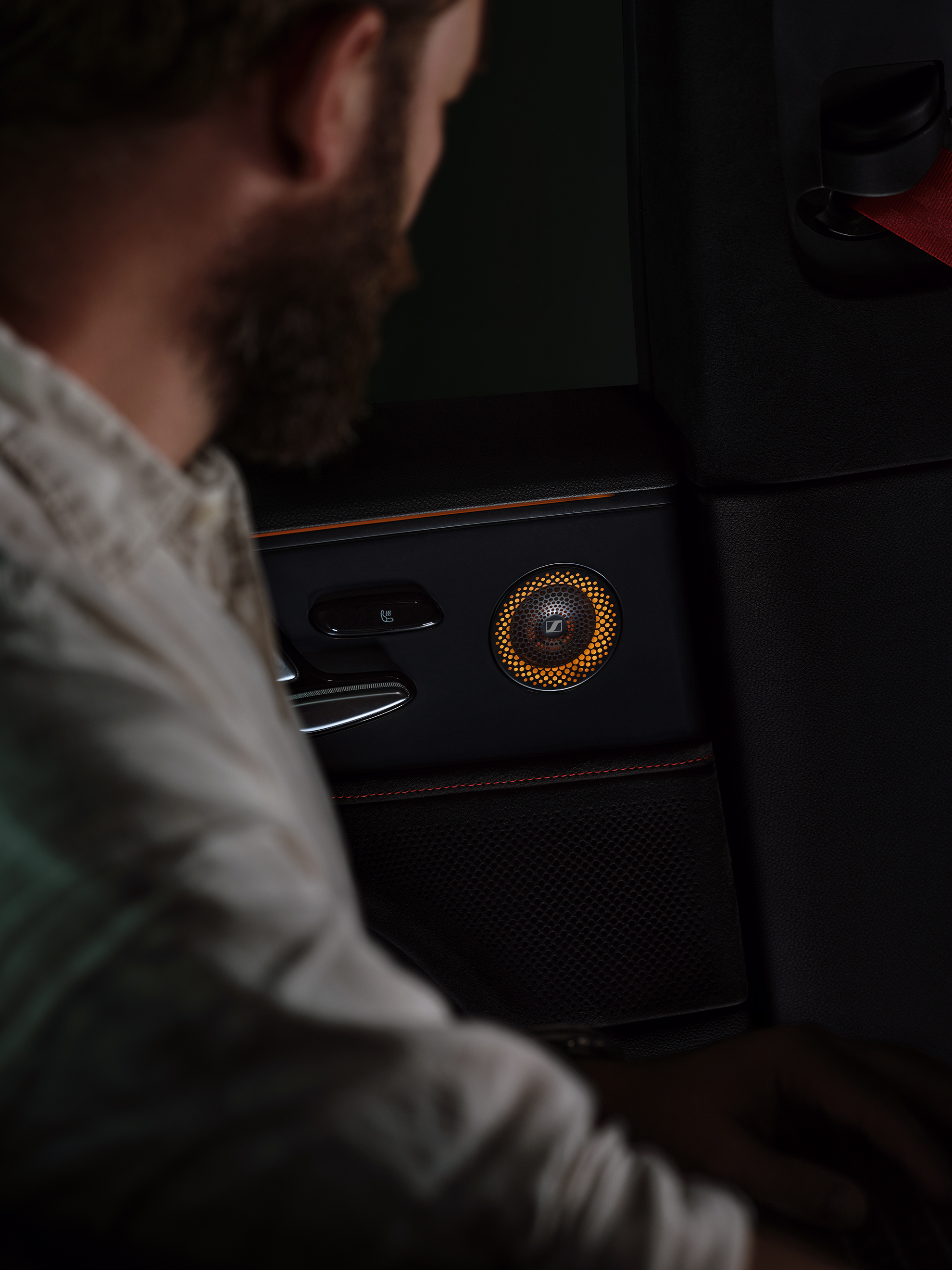 Smart gaat strategisch partnership aan met Sennheiser en verbetert de